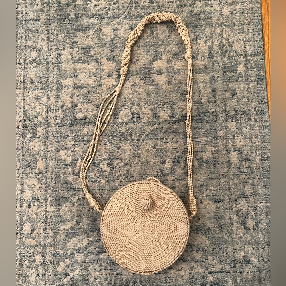 Woven/rope circle purse